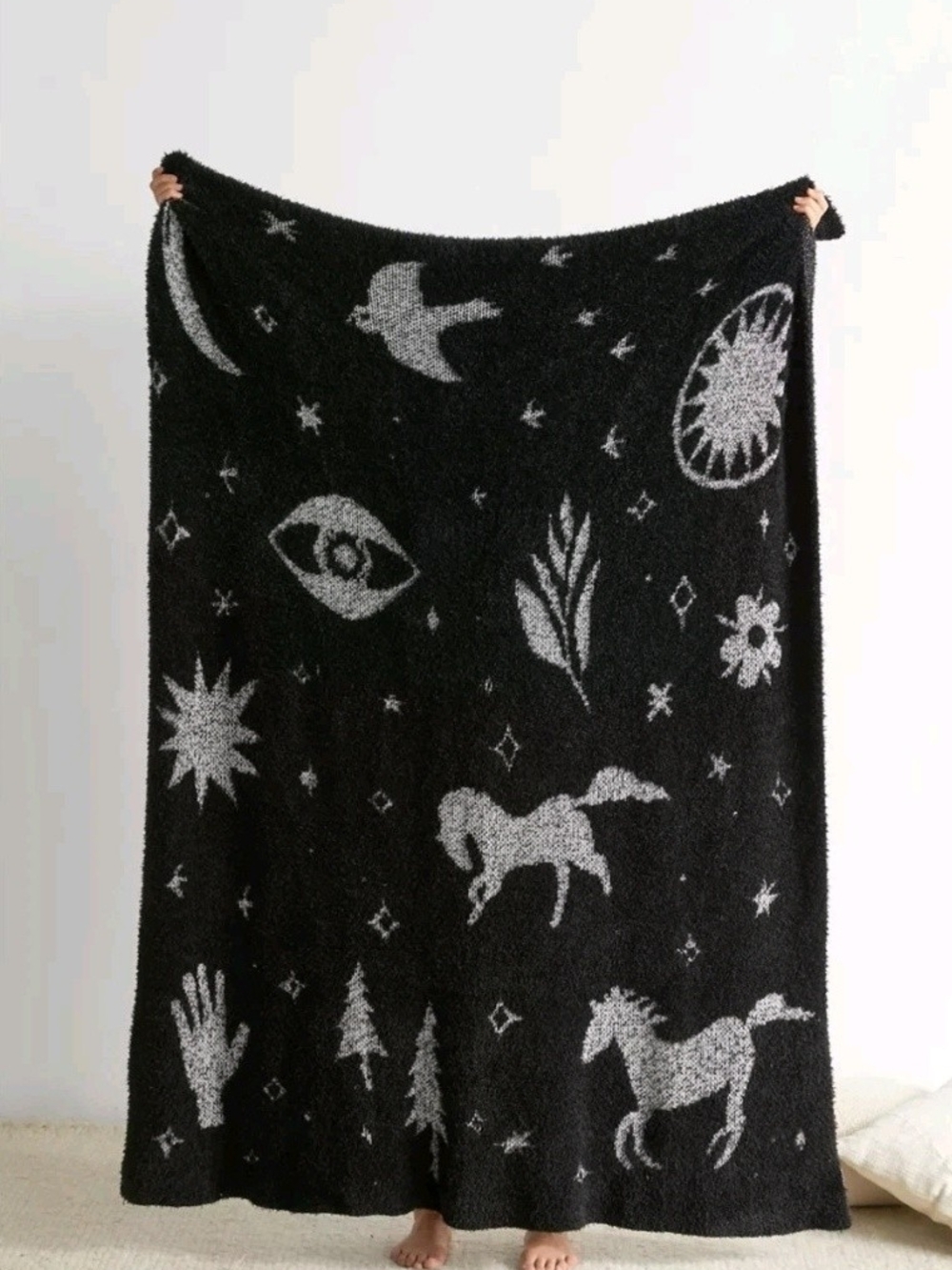 Urban Outfitters Mystical Jacquard Throw Blanket OS Black White Horse Boho Home